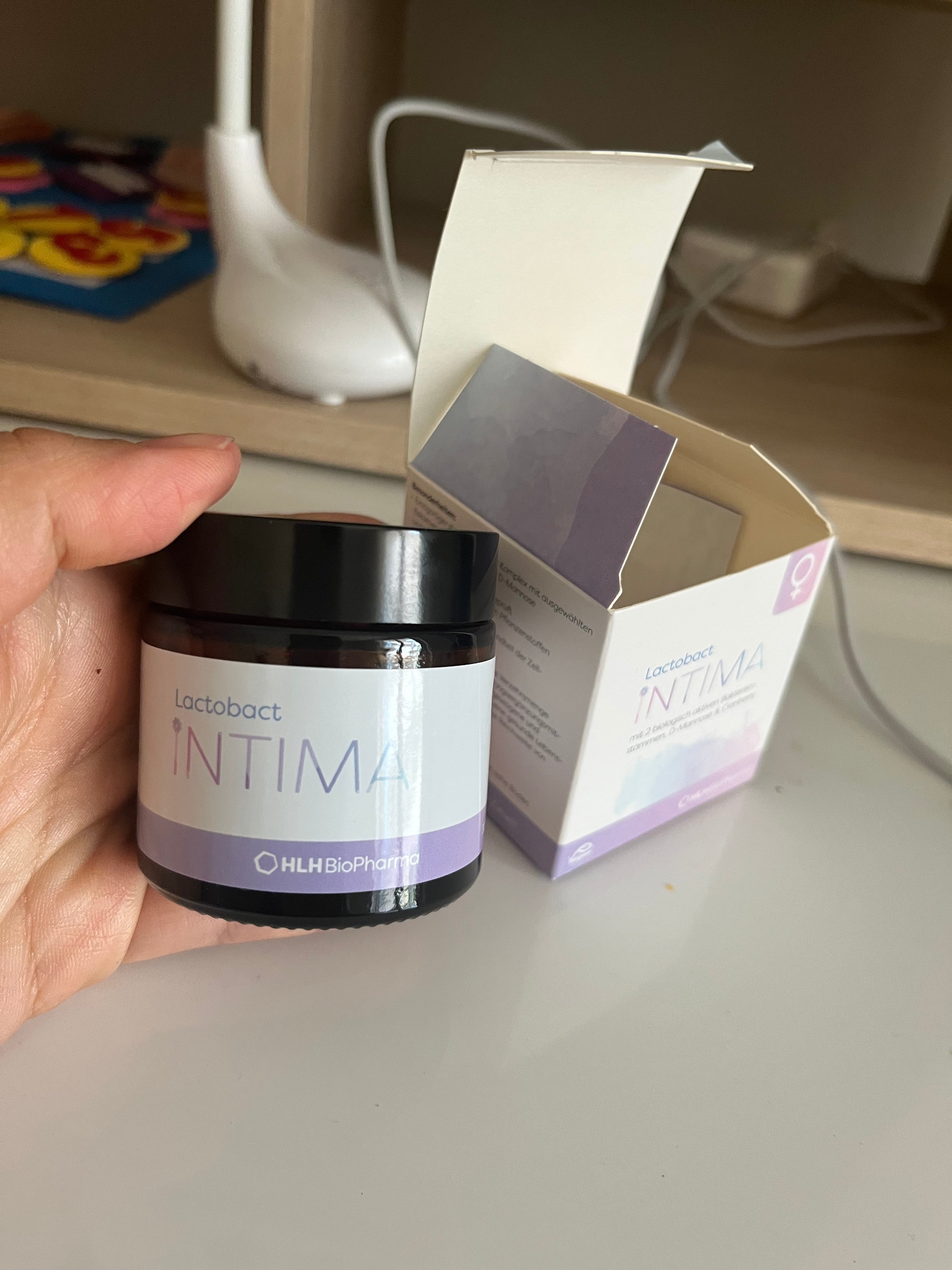 HLH Lactobact Intima Probiotika für den Intimbereich der Frau und Kapseln gegen Harnwegsinfektionen, 30 Kapseln (enthalten Cranberry, Mannose und andere Inhaltsstoffe, die speziell für die Intimhygiene der Frau entwickelt wurden).